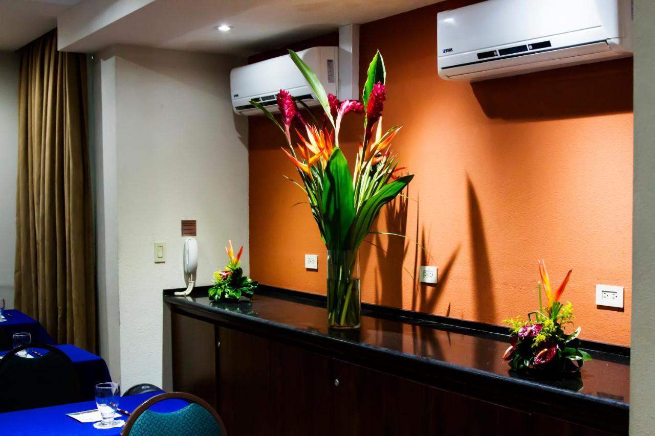 Rincon Del Valle Hotel & Suites San Jose  Exterior photo